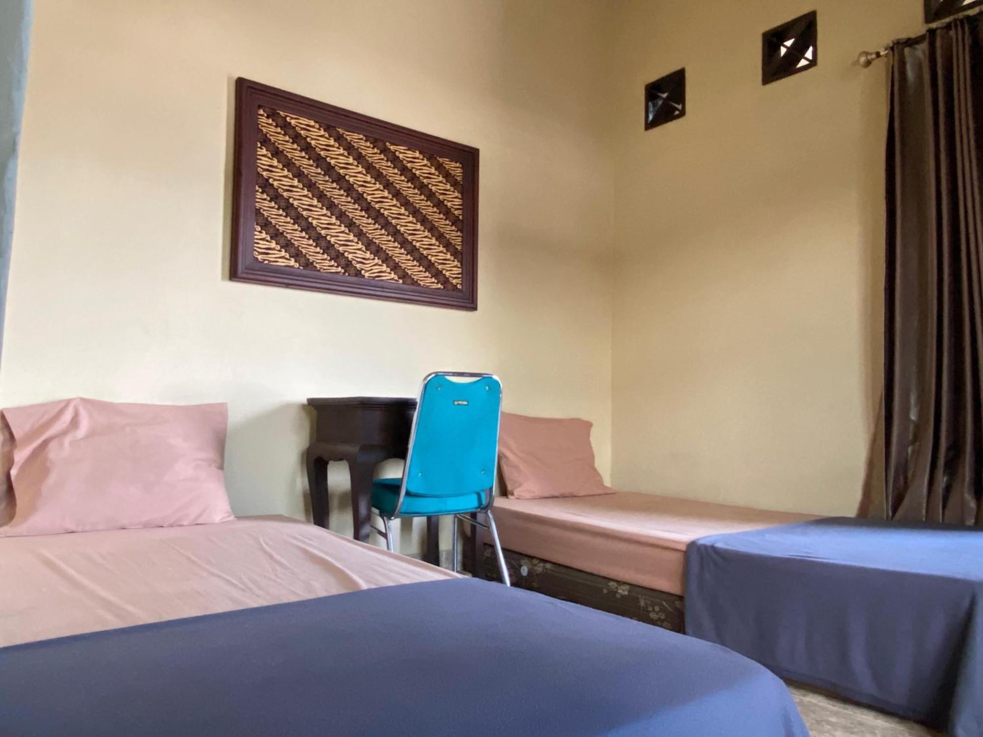 Хостел Good Feeling Banyuwangi Баньювангі Екстер'єр фото